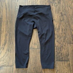 Lululemon black Capri leggings size 14